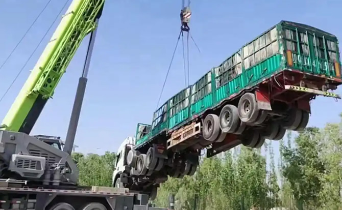 合江道路脱困救援案例